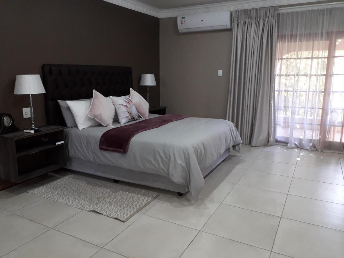 Tuscany Vryburg Esterno foto