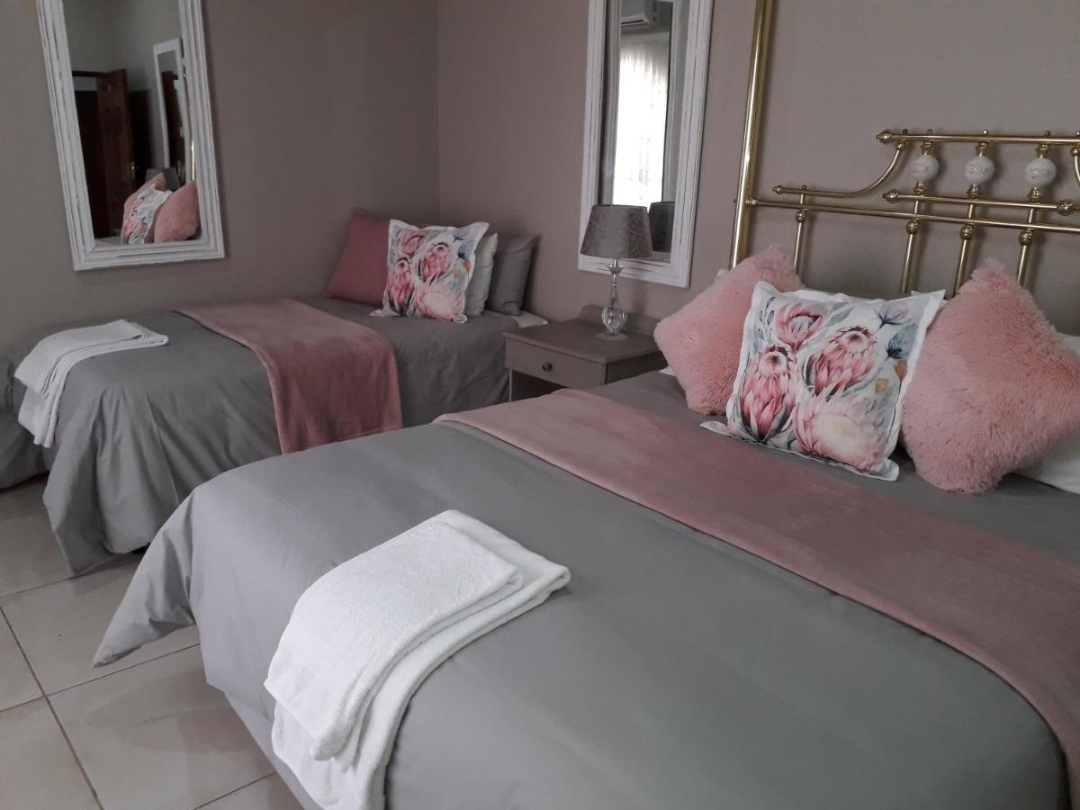 Tuscany Vryburg Esterno foto