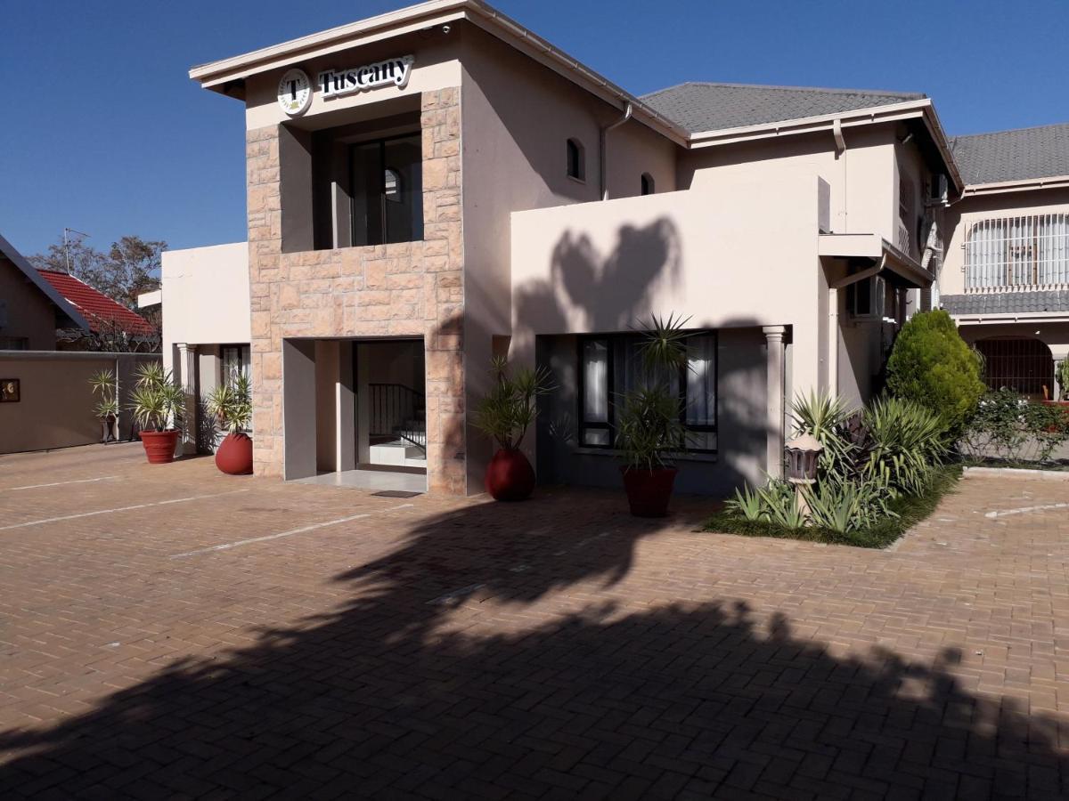 Tuscany Vryburg Esterno foto