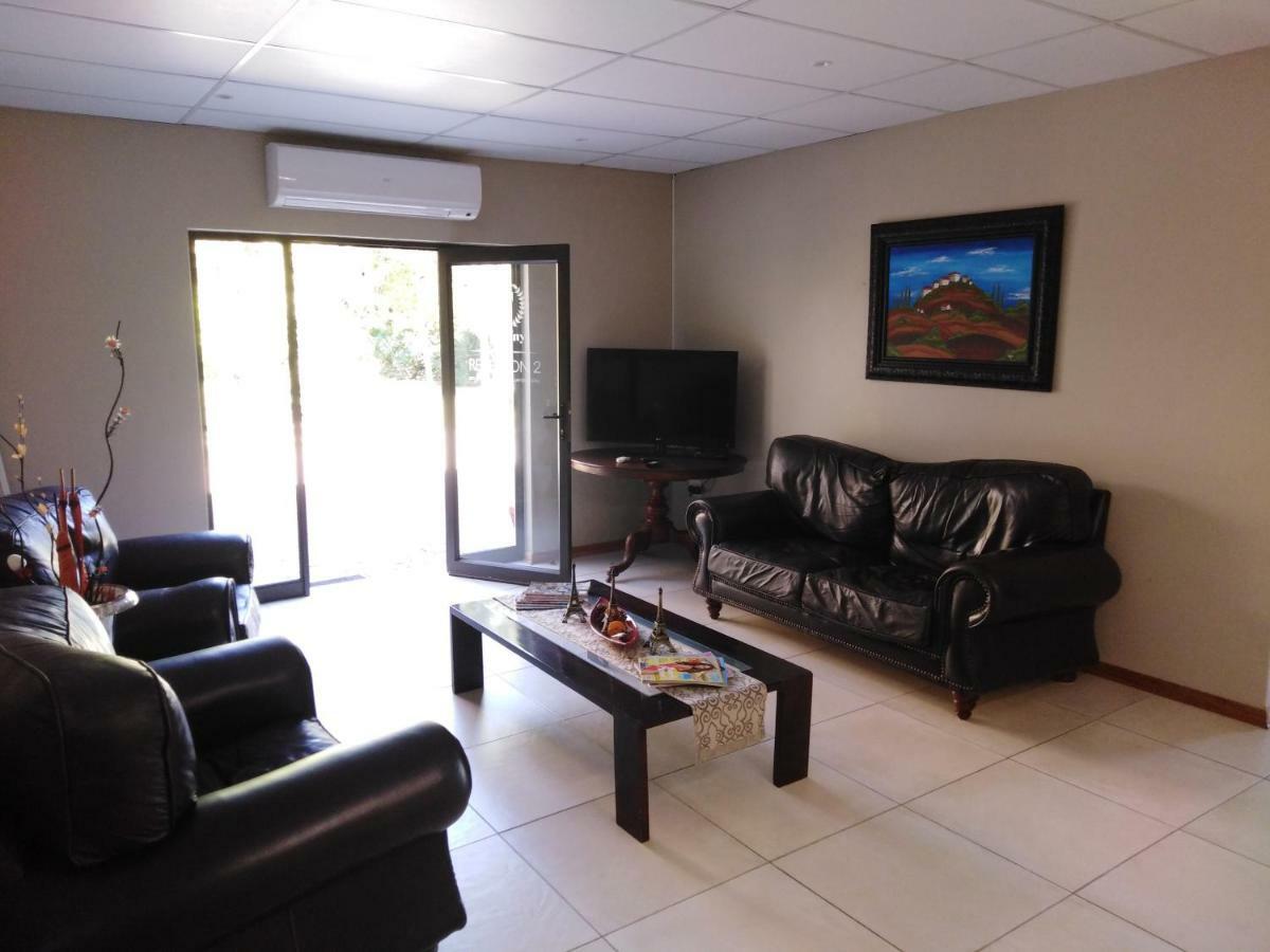 Tuscany Vryburg Esterno foto